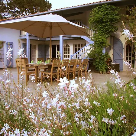 Etchebri- De Charme 4* Anglet