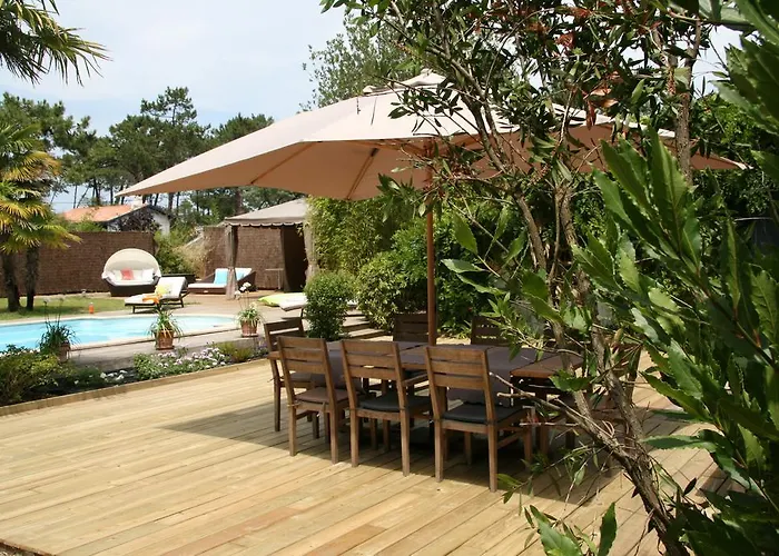 D'hotes Etchebri Bed & Breakfast